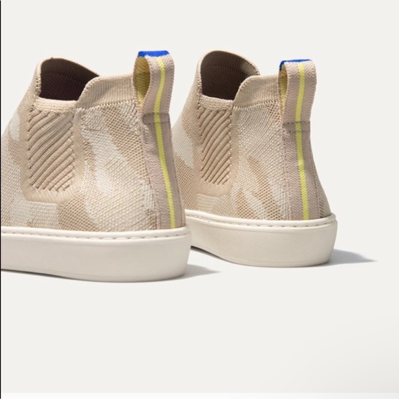 Rothy’s Sand Camo Chelsea Bootie - Size 6.5 - Picture 3 of 9